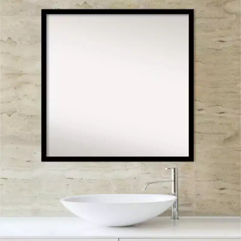 Miroir mural de salle de bain 28" x 28" sans biseau noir jais - Amanti Art : Cadre carré moderne en polystyrène, quincaillerie de montage incluse