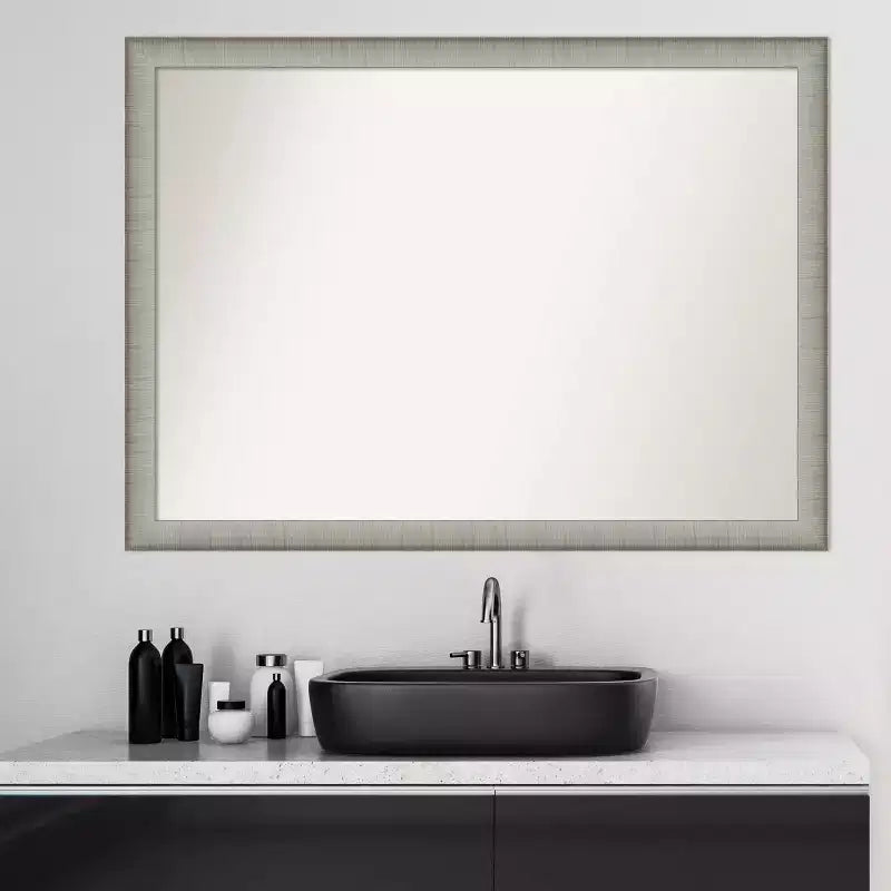 Miroir mural étroit élégant 41"x30" pour salle de bain, finition étain - Amanti Art : Quincaillerie de montage incluse