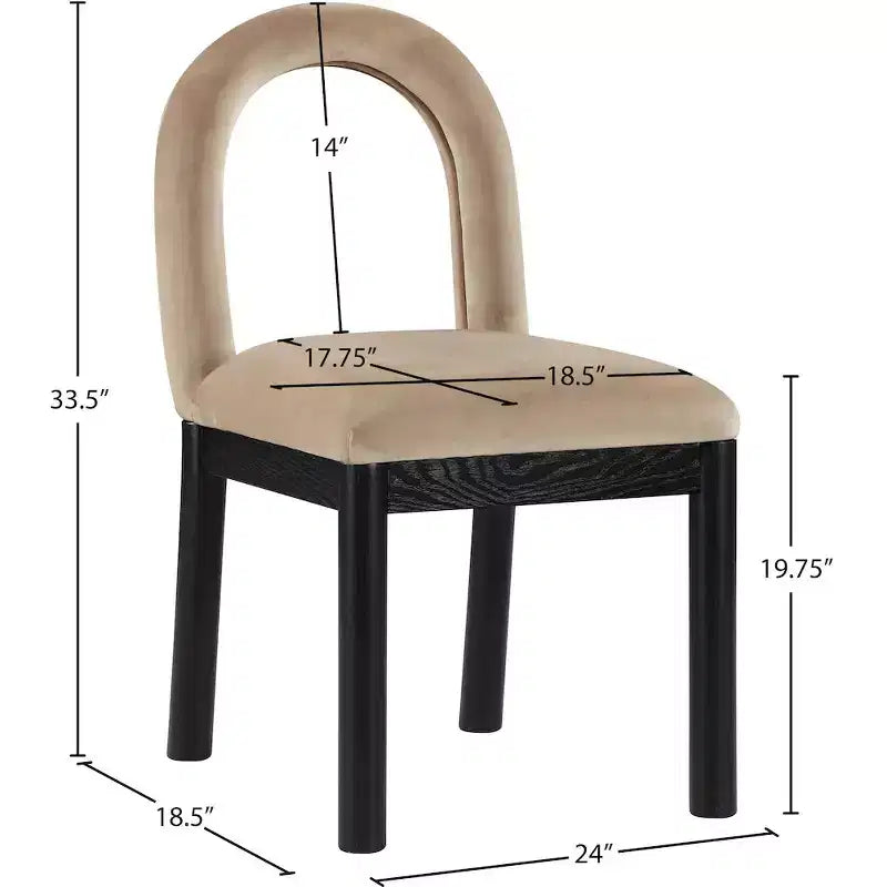 Meridian Furniture, Chaise de salle à manger en velours Conrad