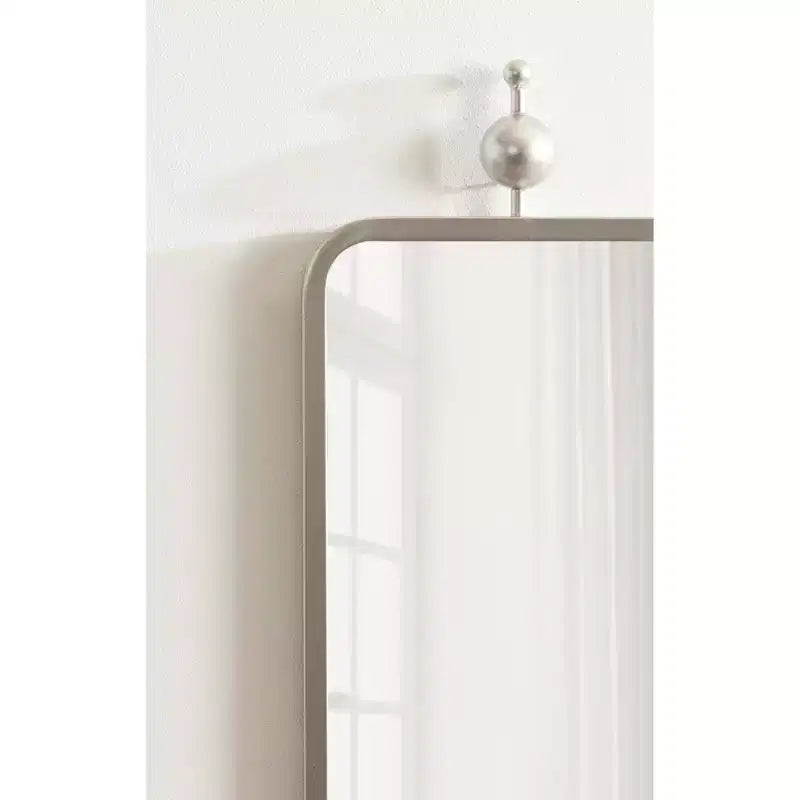 Miroir encadré en métal Kate and Laurel Kasota