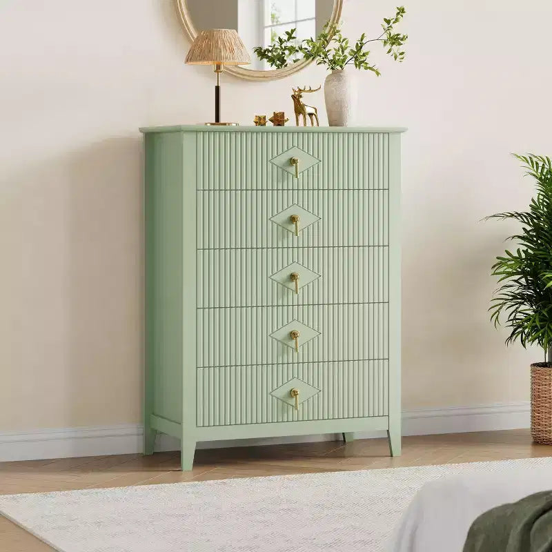 Commode à 5 tiroirs pour chambre à coucher, commode en bois de 81 cm de large avec poignées en métal, organisateur de rangement à cannelures, table de chevet étroite