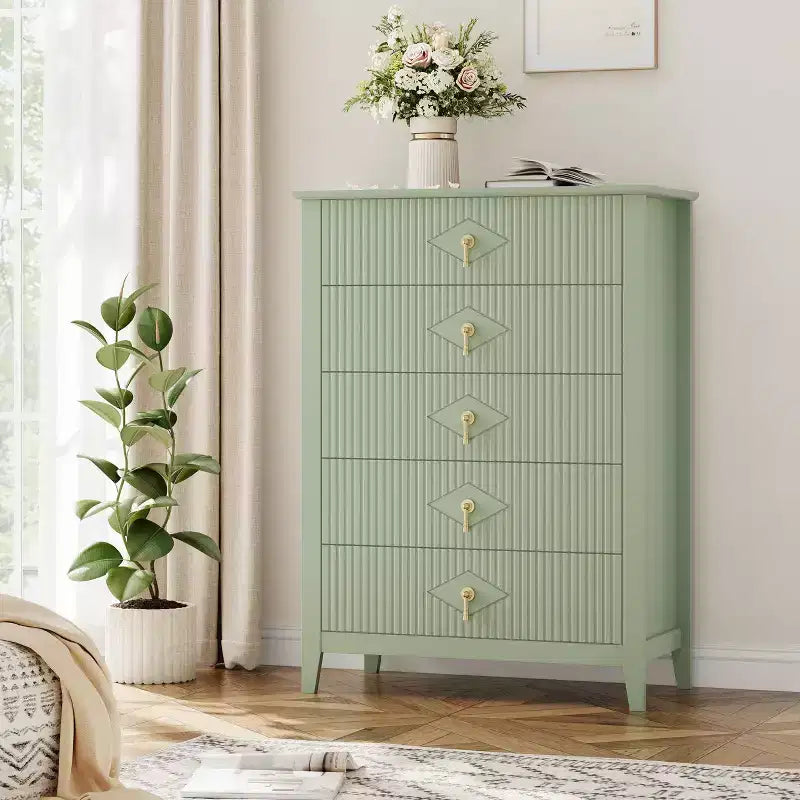 Commode à 5 tiroirs pour chambre à coucher, commode en bois de 81 cm de large avec poignées en métal, organisateur de rangement à cannelures, table de chevet étroite