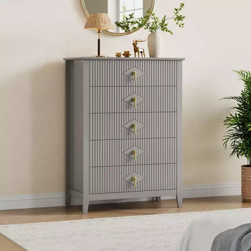 Commode à 5 tiroirs pour chambre à coucher, commode en bois de 81 cm de large avec poignées en métal, organisateur de rangement à cannelures, table de chevet étroite