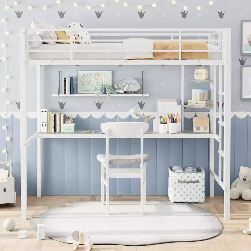 Lit mezzanine métallique Acekool une place avec bureau et étagères de rangement, garde-corps et échelle, lit peu encombrant pour enfants, adolescents, adultes, blanc/noir
