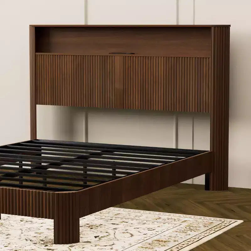 Cadre de lit ModernLuxe Queen/Full XL avec tête de lit de rangement, station de charge intégrée, design ondulé, support silencieux