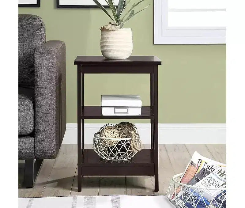 Table d'appoint Belmont de HomeStock avec surface spacieuse et étagères multiples, table d'appoint fonctionnelle pour le rangement de livres, de décorations et d'articles d'usage quotidien