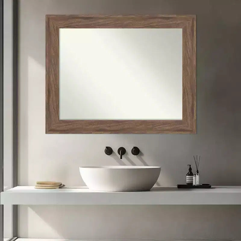 Miroir mural de salle de bain encadré non biseauté brun moyen Amanti Art Pia