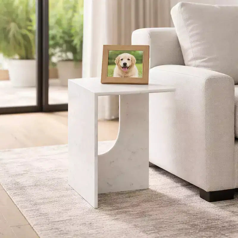 Table d'appoint chic, guéridon ou petite table de chevet pour la décoration intérieure - Table d'appoint carrée en marbre parfaite pour la décoration de la chambre ou du salon
