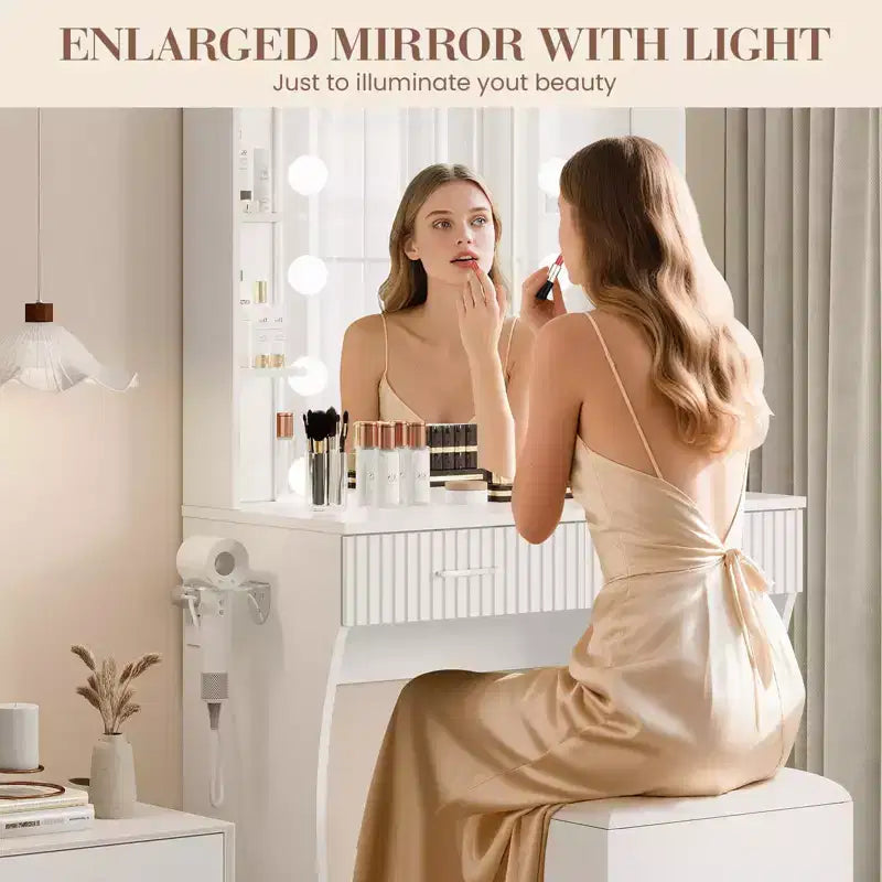 Coiffeuse avec miroir et 12 lumières LED, Table de maquillage moderne avec prise de courant, 2 tiroirs, support pour sèche-cheveux et tabouret, pour chambre à coucher