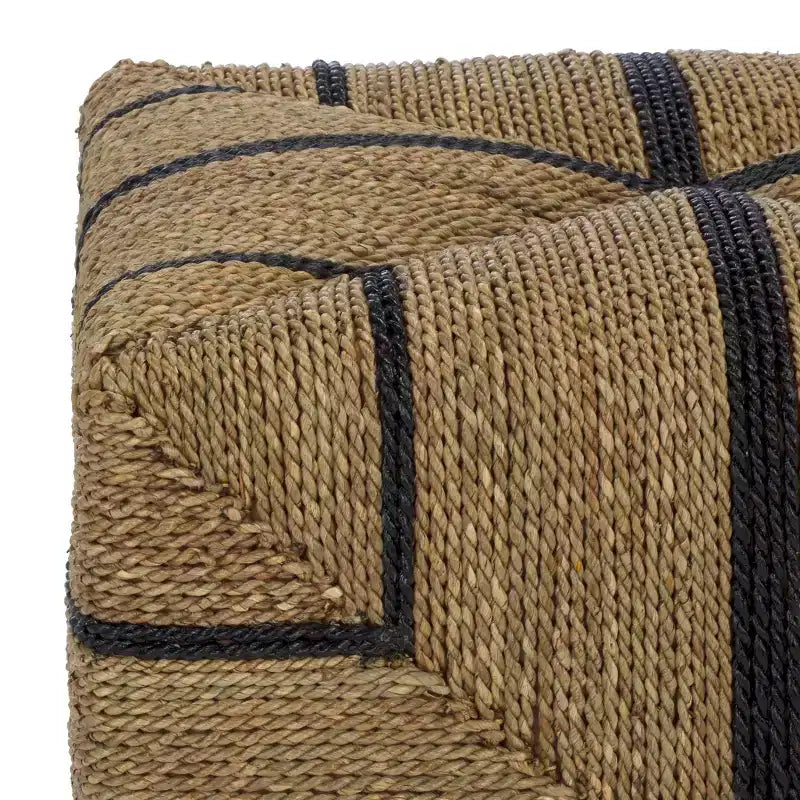 Repose-pieds Liatasha en jonc de mer tressé - CWK2023 - Naturel/Noir - Safavieh Couture