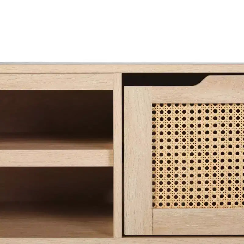 Meuble TV de rangement moderne Boho avec portes en rotin pour TV jusqu'à 80 pouces, chêne côtier