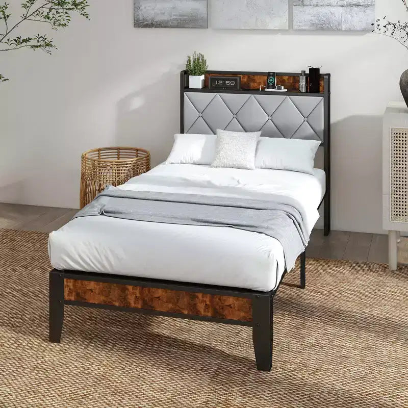 Lit plateforme rembourré MAYEERTY silencieux avec étagère tête de lit, assemblage facile et sans sommier tapissier requis