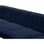 Fauteuil sans accoudoirs en velours bleu marine Alina Meridian Furniture