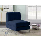 Fauteuil sans accoudoirs en velours bleu marine Alina Meridian Furniture