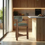 Meridian Furniture Tabouret de bar en velours Sacha