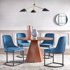 angelo:Chaise de salle à manger Mikita Barrel Back bleue: Rembourrage en velours, cadre en métal, design moderne du milieu du siècle