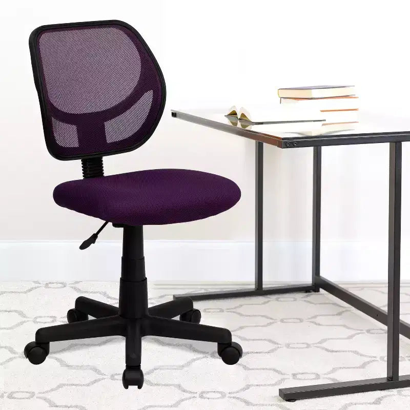 Fauteuil de bureau ergonomique Emma et Oliver à dossier incurvé en maille et pivotant