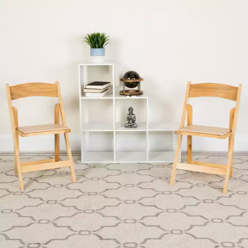 Emma et Oliver, paquet de 2 chaises pliantes en bois pour mariage ou événement, avec siège rembourré en vinyle