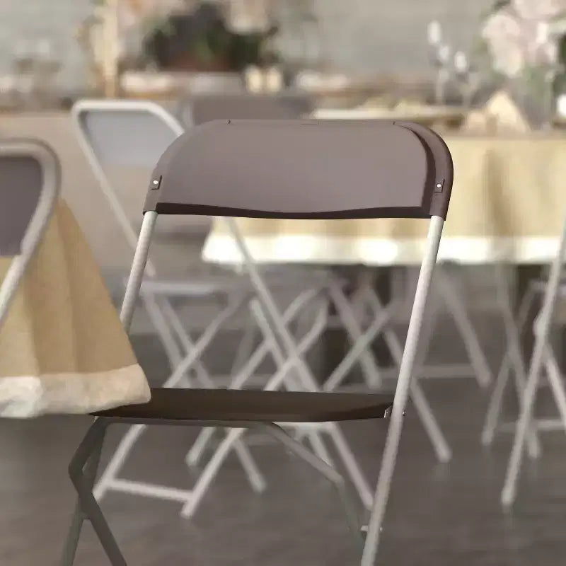 Chaise pliante en plastique Emma et Oliver de 295 kg, qualité supérieure, pour maison et événements (lot de 4)