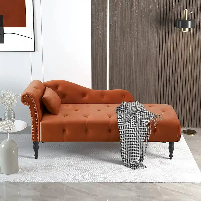 Chaise longue en velours 61 po avec 1 oreiller et garniture cloutée