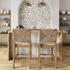 Tabouret de bar Beacon Bohemian Boucle, Chaise de comptoir rembourrée avec structure en bois massif et dossier en jonc de mer tressé